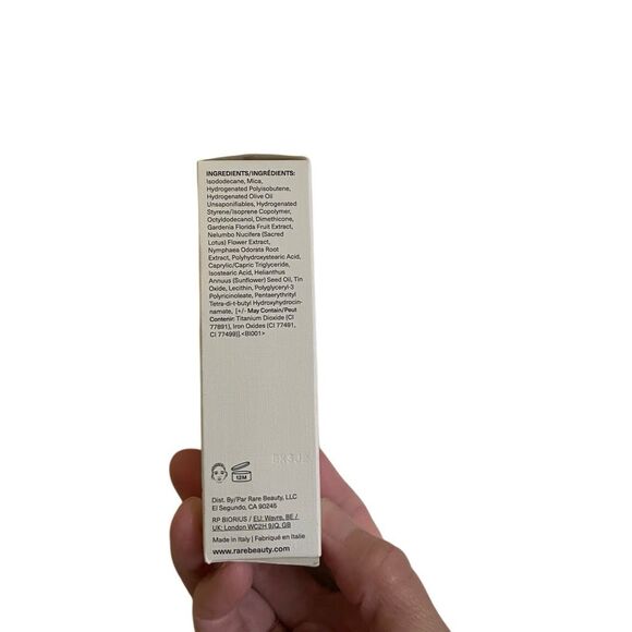 Rare Beauty Positive Light Liquid Luminizer in Mesmerize Selena Gomez NEW - Picture 4 of 6